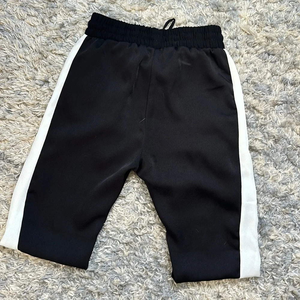 H&M black white
